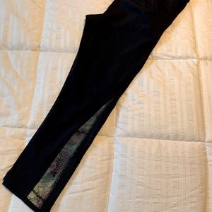 Kirkland signature Capri leggings
